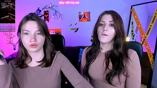 catherine kitty online show from November 3, 2025, 11:37 pm