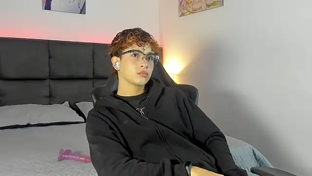 Aiiden 15 online show from October 11, 2025, 12:04 pm