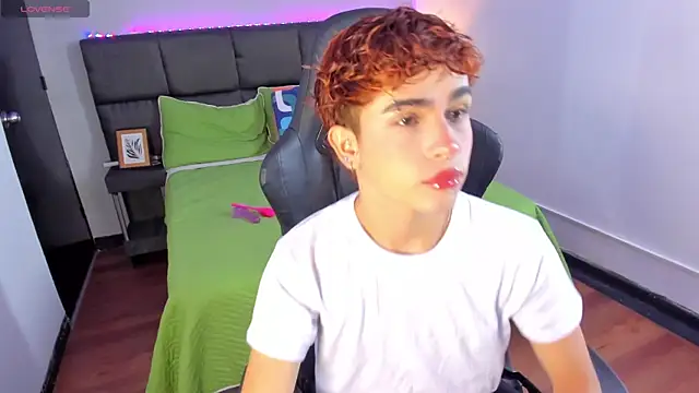 Aiiden 15 online show from December 18, 2025, 12:44 pm