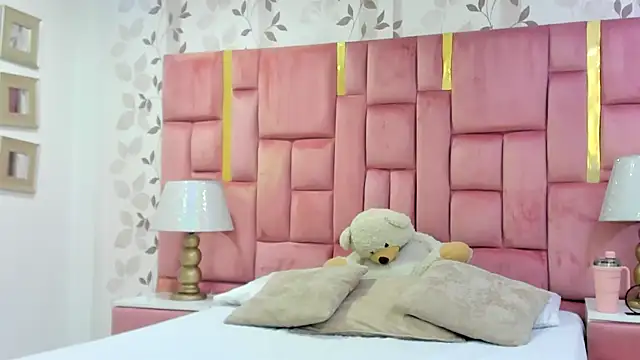 ArianaFranco online show from April 1, 2026, 2:03 pm