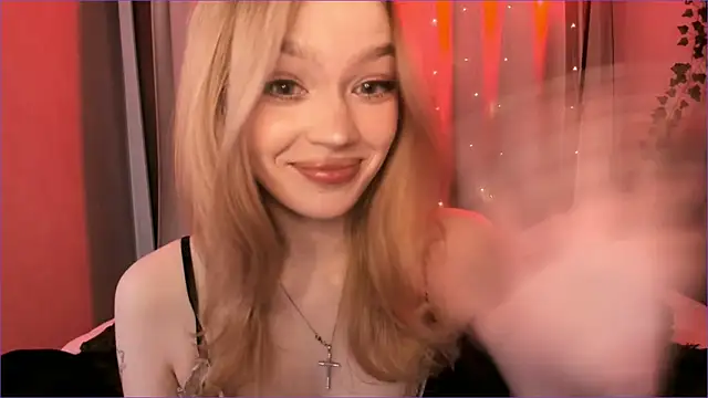 MiaRanki online show from April 2, 2026, 8:28 pm