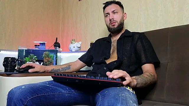 Snapshot of JamieNoxus chatting on October 2, 2025, 7:59 am JamieNoxus online show from October 2, 2025, 7:59 am