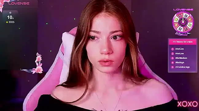 Snapshot of MagicLadyyy chatting on March 8, 2025, 8:46 pm MagicLadyyy online show from March 8, 2025, 8:46 pm