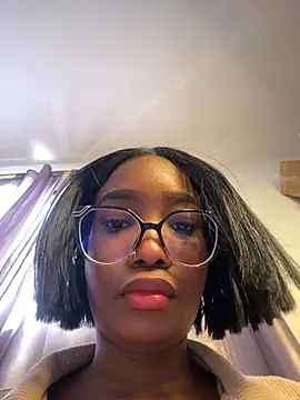 blackgril12 online show from February 11, 2025, 4:13 pm