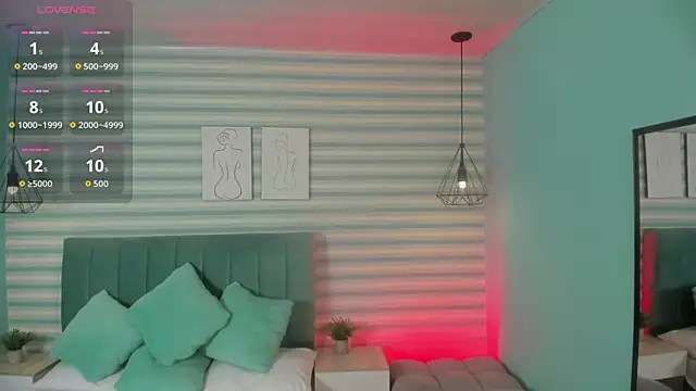 abby apple online show from October 7, 2025, 1:41 pm