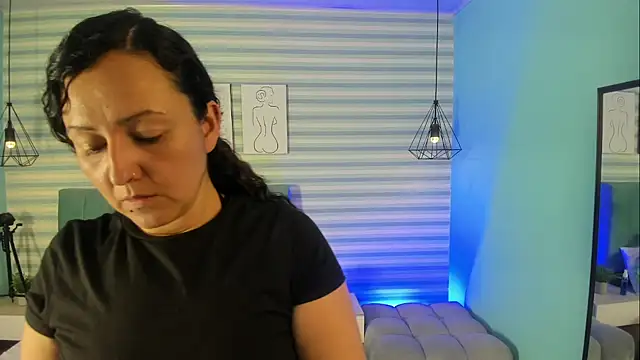 abby apple online show from March 13, 2026, 7:09 pm
