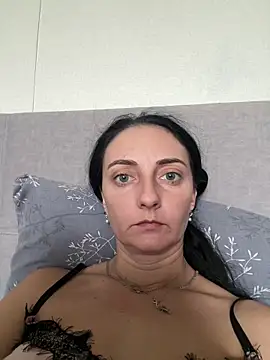 Miroslava1247 online show from April 2, 2026, 6:44 am