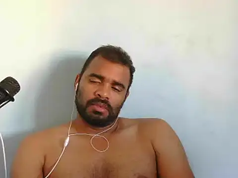 YOX22 online show from December 2, 2025, 10:27 pm