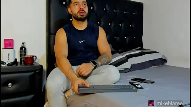 mikeblaree online show from March 18, 2026, 6:44 pm