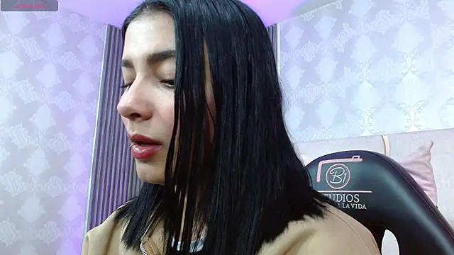 Snapshot of Gaby_tay1 chatting on October 12, 2025, 3:38 am Gaby tay1 online show from October 12, 2025, 3:38 am