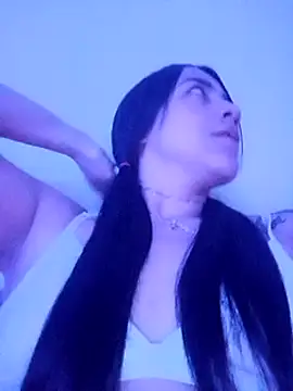 kimbadazz online show from March 21, 2025, 5:11 am