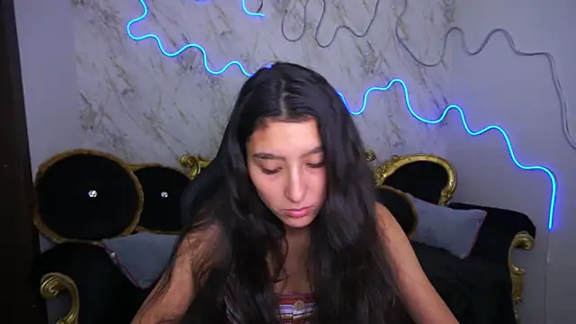 CharmMocco online show from February 10, 2025, 1:44 pm