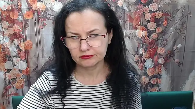 Snapshot of Miroslava_Happi chatting on March 7, 2026, 6:43 am Miroslava Happi online show from March 7, 2026, 6:43 am