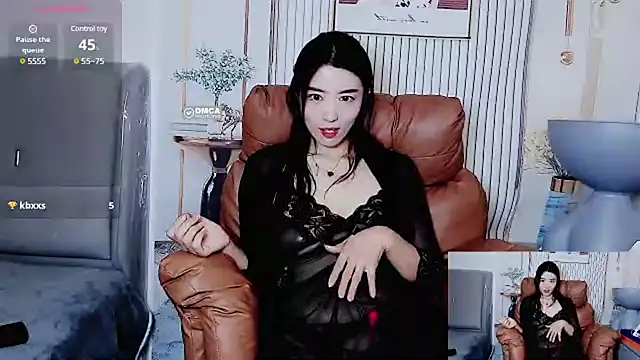 Tangtang-baby online show from February 19, 2025, 2:44 am