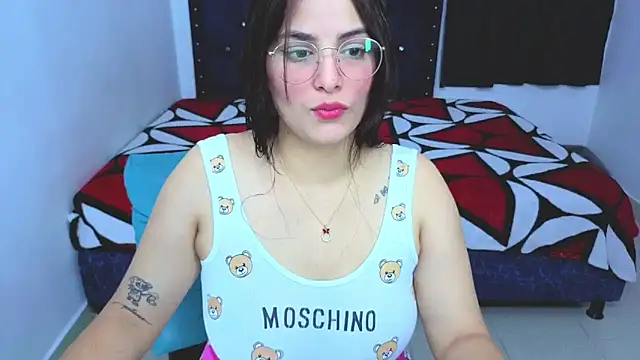 atenea 02 love online show from September 19, 2025, 12:45 am