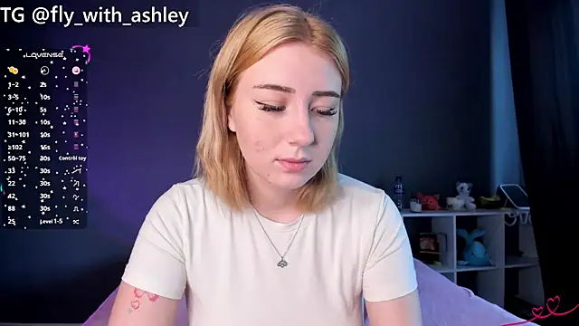 Snapshot of ashley_lovestory chatting on September 15, 2025, 5:51 am ashley lovestory online show from September 15, 2025, 5:51 am
