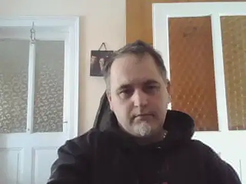 Snapshot of Szolga10 chatting on February 9, 2025, 10:53 am Szolga10 online show from February 9, 2025, 10:53 am