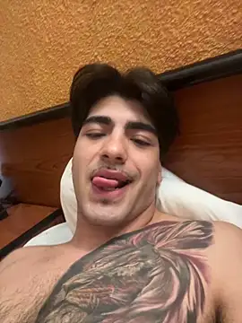 jovencitoboy21 online show from April 1, 2026, 1:12 pm