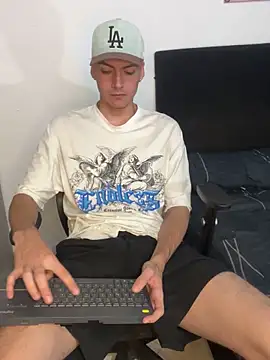 jacknoriz online show from February 18, 2025, 2:27 am