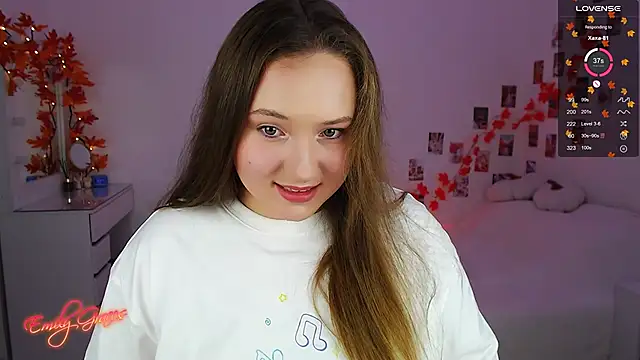 Snapshot of EmilyxxGraces chatting on November 14, 2025, 11:57 pm EmilyxxGraces online show from November 14, 2025, 11:57 pm
