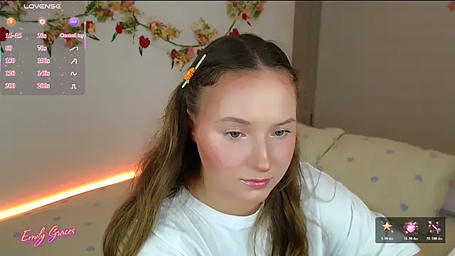 Snapshot of EmilyxxGraces chatting on June 26, 2026, 10:47 pm EmilyxxGraces online show from June 26, 2026, 10:47 pm