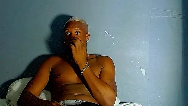 Snapshot of JackBlackone chatting on January 16, 2026, 9:52 pm JackBlackone online show from January 16, 2026, 9:52 pm