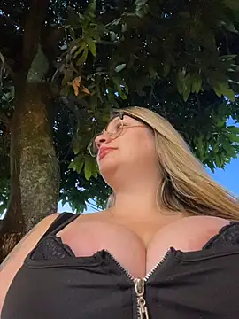 aurora coldd online show from April 8, 2026, 11:16 pm