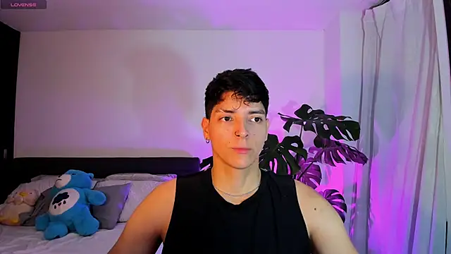  JacobMiller   online show from September 17, 2025, 10:00 pm