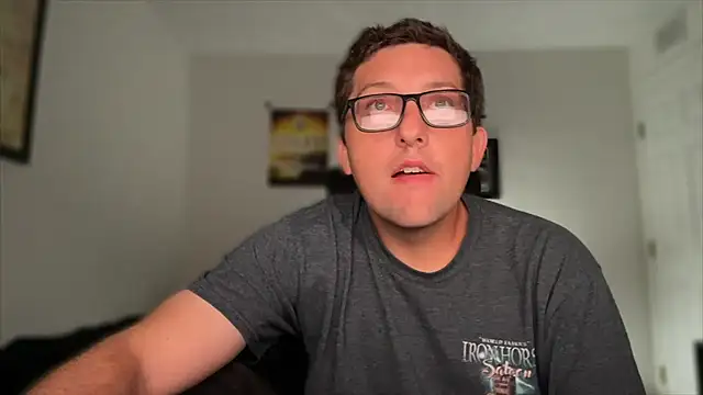 Snapshot of Milflover96 chatting on November 16, 2025, 11:54 pm Milflover96 online show from November 16, 2025, 11:54 pm