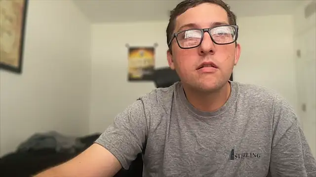 Snapshot of Milflover96 chatting on November 21, 2025, 4:49 pm Milflover96 online show from November 21, 2025, 4:49 pm