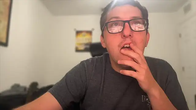 Snapshot of Milflover96 chatting on November 26, 2025, 2:12 am Milflover96 online show from November 26, 2025, 2:12 am