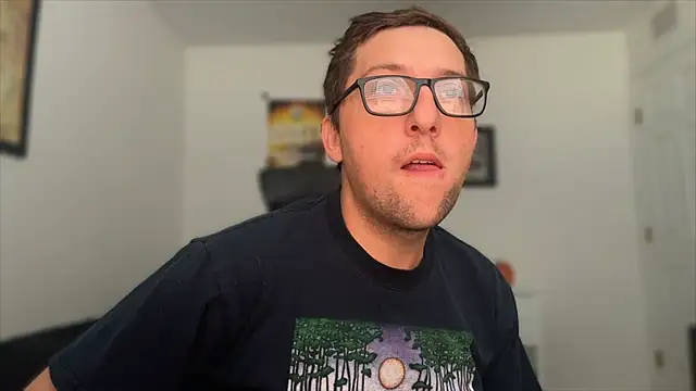 Snapshot of Milflover96 chatting on November 29, 2025, 4:10 pm Milflover96 online show from November 29, 2025, 4:10 pm