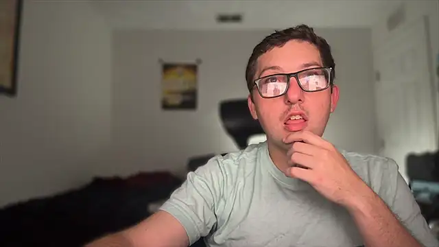 Snapshot of Milflover96 chatting on December 16, 2025, 9:53 pm Milflover96 online show from December 16, 2025, 9:53 pm