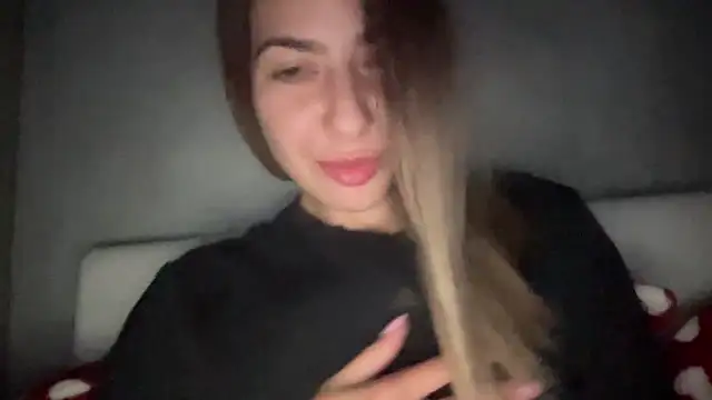 sarrah rossy online show from November 12, 2025, 11:14 pm