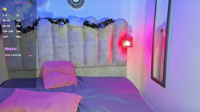 lanna brunette online show from November 4, 2025, 8:08 pm