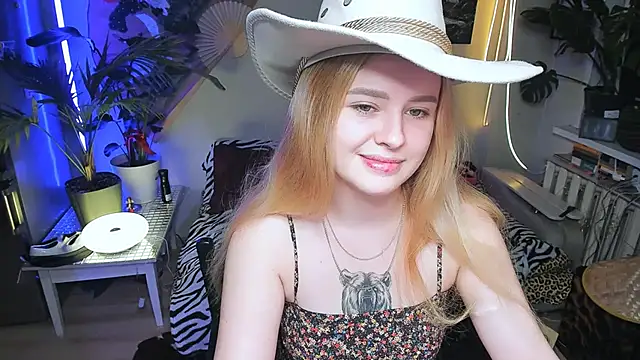 Alexa Pirs online show from December 2, 2025, 2:34 pm