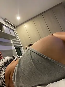 Snapshot of Scarlett-LS chatting on February 20, 2025, 4:39 am Scarlett-LS online show from February 20, 2025, 4:39 am