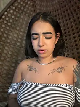 Snapshot of Scarlett-LS chatting on September 30, 2025, 4:39 am Scarlett-LS online show from September 30, 2025, 4:39 am