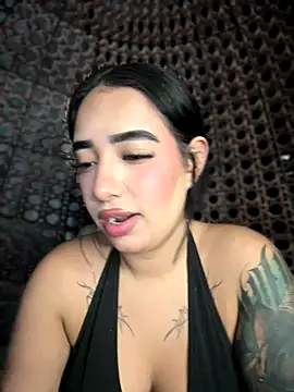 Snapshot of Scarlett-LS chatting on October 22, 2025, 2:01 am Scarlett-LS online show from October 22, 2025, 2:01 am