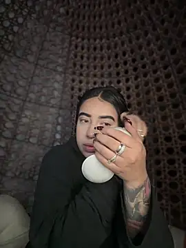 Snapshot of Scarlett-LS chatting on October 24, 2025, 4:09 am Scarlett-LS online show from October 24, 2025, 4:09 am