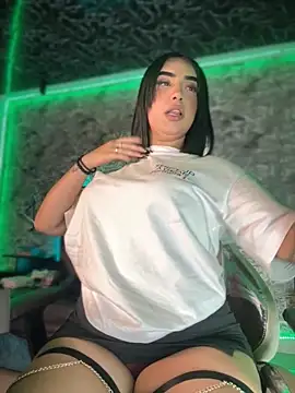 Snapshot of Scarlett-LS chatting on November 8, 2025, 2:34 am Scarlett-LS online show from November 8, 2025, 2:34 am