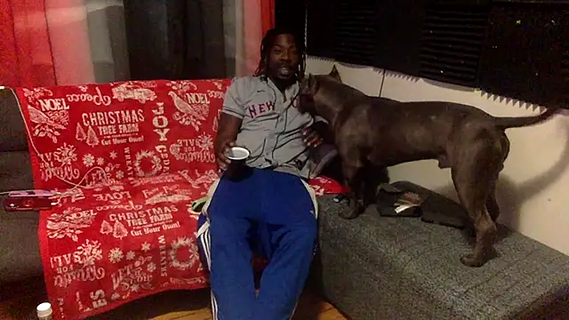 Snapshot of cheffboyrg chatting on October 29, 2025, 9:05 pm cheffboyrg online show from October 29, 2025, 9:05 pm