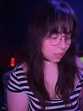 Solo yoss online show from April 11, 2026, 6:29 am