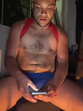 Brunohornyxh online show from May 28, 2026, 8:33 am