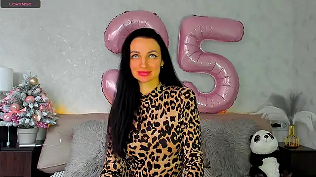 Tina Mart online show from December 2, 2025, 8:41 am