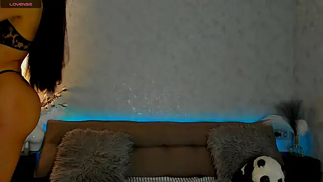 Tina Mart online show from February 24, 2026, 8:29 pm