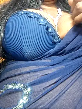 Snapshot of SX-JUHI chatting on September 23, 2025, 10:57 pm SX-JUHI online show from September 23, 2025, 10:57 pm