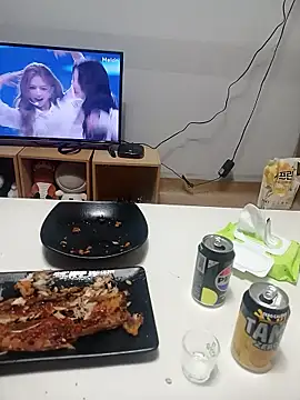 pokorogo2 online show from December 22, 2025, 4:59 pm