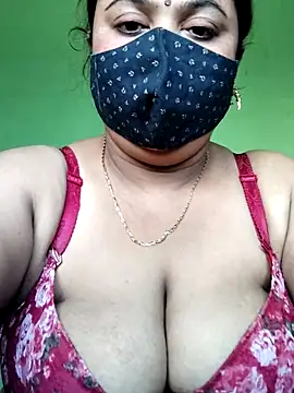 rani130 online show from October 15, 2025, 12:55 am