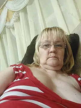 Violet5364 online show from February 28, 2026, 9:16 pm